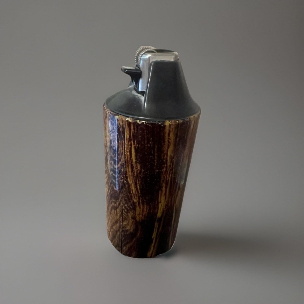 Vintage Gillette Cricket Table Top Lighter Holder Wood Grain